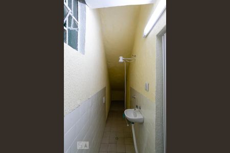 Casa para alugar com 80m², 2 quartos e sem vaga Casa para alugar com 80m², 2 quartos e sem vagaBanheiro