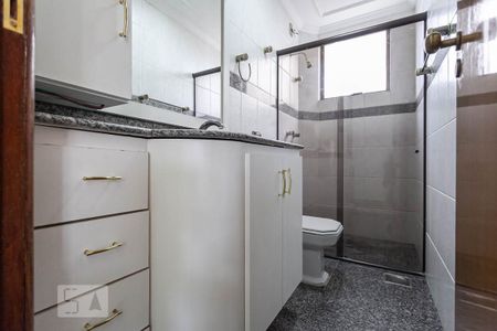 Apartamento à venda com 98m², 3 quartos e 2 vagasBanheiro social