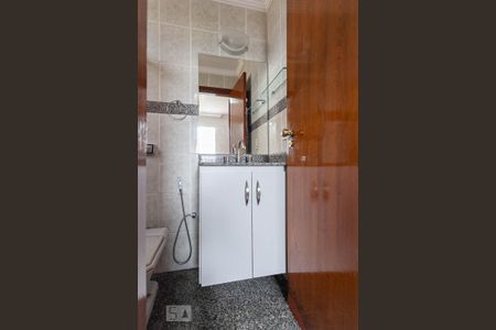 Apartamento à venda com 98m², 3 quartos e 2 vagasBanheiro da suíte