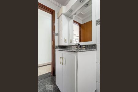 Apartamento à venda com 98m², 3 quartos e 2 vagasBanheiro social