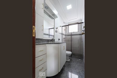 Apartamento à venda com 98m², 3 quartos e 2 vagasBanheiro social