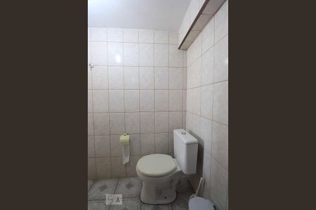 Casa para alugar com 216m², 2 quartos e 2 vagasBanheiro de Serviço