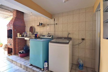 Casa para alugar com 216m², 2 quartos e 2 vagasÁrea de Serviço