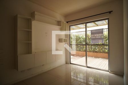 Sala de apartamento à venda com 1 quarto, 62m² em Itu Sabará , Porto Alegre