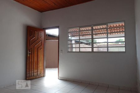 Casa para alugar com 120m², 3 quartos e 2 vagasSala de Estar