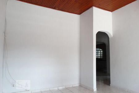 Sala de Estar de casa para alugar com 3 quartos, 120m² em Chácara do Governador, Goiânia