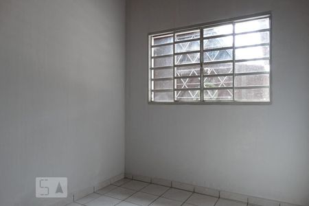 Casa para alugar com 120m², 3 quartos e 2 vagasQuarto 1