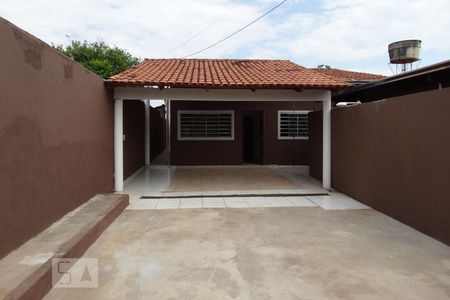 Casa para alugar com 120m², 3 quartos e 2 vagasGaragem e Quintal