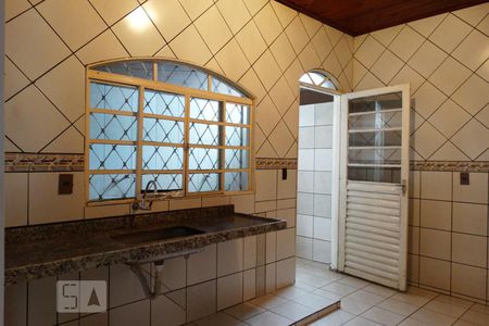 Casa para alugar com 120m², 3 quartos e 2 vagasCozinha