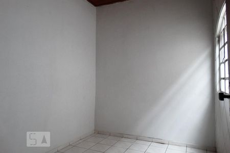 Casa para alugar com 120m², 3 quartos e 2 vagasQuarto 2