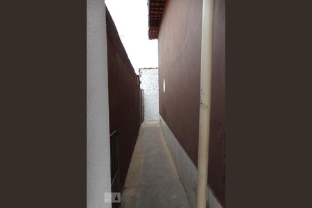 Casa para alugar com 120m², 3 quartos e 2 vagasCorredor