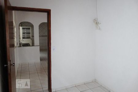 Casa para alugar com 120m², 3 quartos e 2 vagasQuarto 2