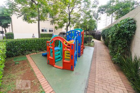 Apartamento para alugar com 46m², 2 quartos e 1 vagaplay