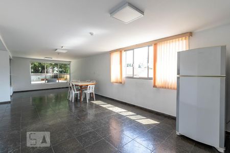 Apartamento para alugar com 57m², 2 quartos e 1 vagaÁrea comum - Salão de festas