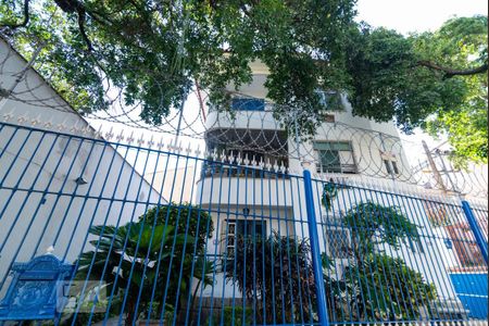 Apartamento à venda com 86m², 2 quartos e sem vaga Apartamento à venda com 86m², 2 quartos e sem vagaFachada