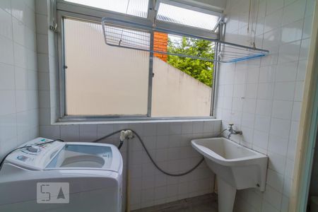 Apartamento para alugar com 94m², 3 quartos e 1 vagaÁrea de Serviço