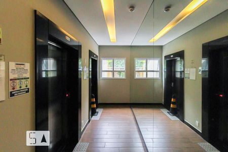 Apartamento à venda com 33m², 1 quarto e sem vagaÁrea comum - Elevadores