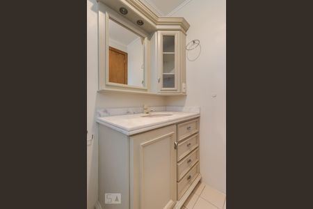 Apartamento à venda com 82m², 3 quartos e 2 vagasBanheiro da Suíte