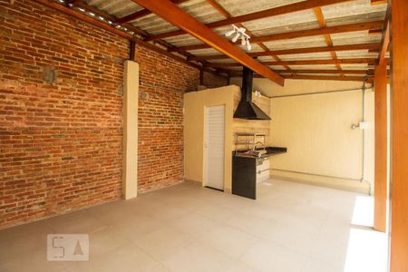 Casa à venda com 165m², 4 quartos e 1 vagaChurrasqueira