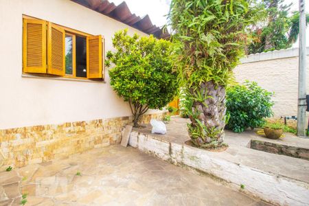 Casa à venda com 165m², 4 quartos e 1 vagaFachada