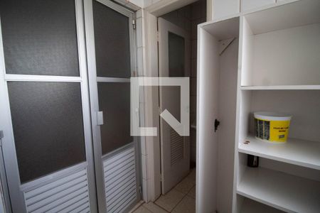 Apartamento para alugar com 105m², 4 quartos e 1 vagaÁrea de Serviço