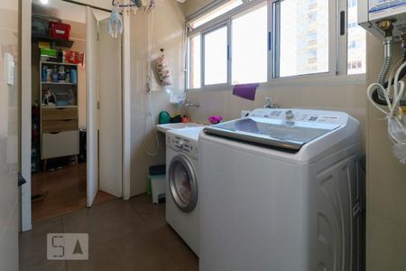 Apartamento à venda com 82m², 2 quartos e 1 vagaÁrea de Serviço