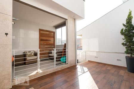 Casa à venda com 202m², 2 quartos e 3 vagasQuintal - superior