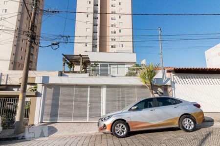 Casa à venda com 202m², 2 quartos e 3 vagasFachada da casa
