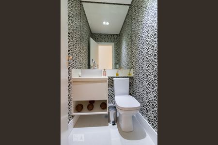 Casa à venda com 202m², 2 quartos e 3 vagasLavabo