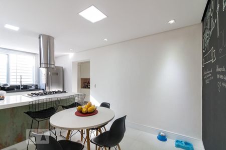 Casa à venda com 202m², 2 quartos e 3 vagasCozinha