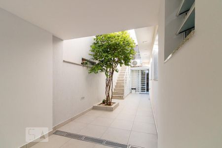 Casa à venda com 202m², 2 quartos e 3 vagasQuintal lateral