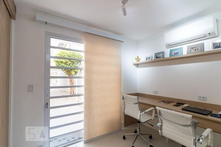 Casa à venda com 202m², 2 quartos e 3 vagasCobertura