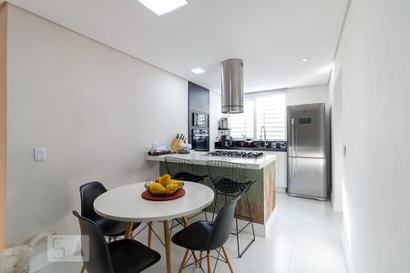 Casa à venda com 202m², 2 quartos e 3 vagasCozinha