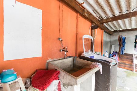 Casa à venda com 150m², 2 quartos e 2 vagas Casa à venda com 150m², 2 quartos e 2 vagasLavanderia