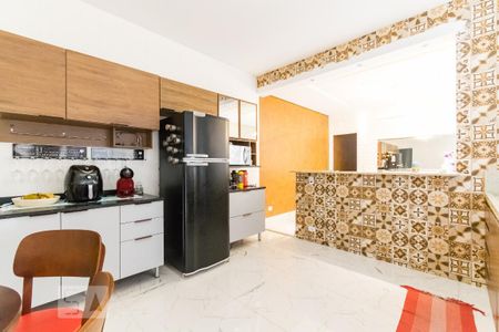 Casa à venda com 150m², 2 quartos e 2 vagas Casa à venda com 150m², 2 quartos e 2 vagasCozinha