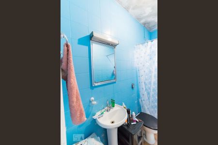 Casa à venda com 150m², 2 quartos e 2 vagas Casa à venda com 150m², 2 quartos e 2 vagasBanheiro Social