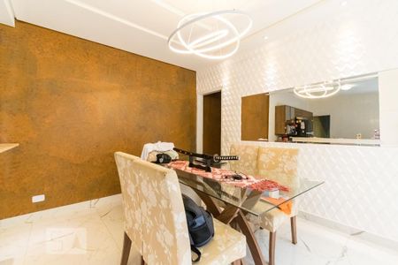 Casa à venda com 150m², 2 quartos e 2 vagas Casa à venda com 150m², 2 quartos e 2 vagasSala de Jantar