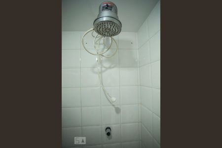 Apartamento para alugar com 70m², 2 quartos e 2 vagas Apartamento para alugar com 70m², 2 quartos e 2 vagasBanheiro de Serviço - Chuveiro