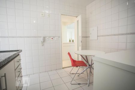 Apartamento para alugar com 70m², 2 quartos e 2 vagas Apartamento para alugar com 70m², 2 quartos e 2 vagasCozinha