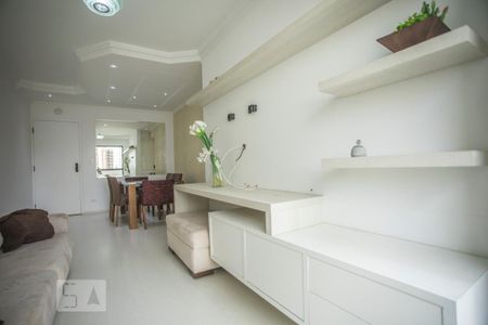 Apartamento para alugar com 70m², 2 quartos e 2 vagas Apartamento para alugar com 70m², 2 quartos e 2 vagasSala de Estar