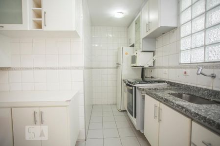 Apartamento para alugar com 70m², 2 quartos e 2 vagas Apartamento para alugar com 70m², 2 quartos e 2 vagasCozinha