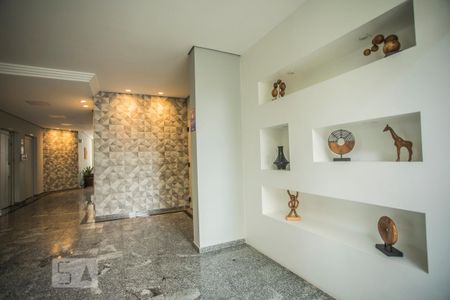 Apartamento para alugar com 70m², 2 quartos e 2 vagas Apartamento para alugar com 70m², 2 quartos e 2 vagasHall social