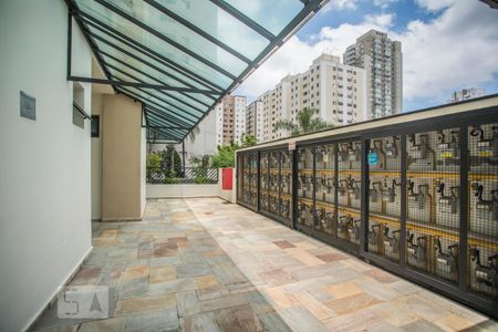 Apartamento para alugar com 70m², 2 quartos e 2 vagas Apartamento para alugar com 70m², 2 quartos e 2 vagasÁrea comum - Churrasqueira