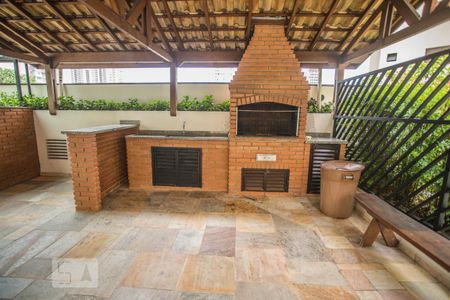 Apartamento para alugar com 70m², 2 quartos e 2 vagas Apartamento para alugar com 70m², 2 quartos e 2 vagasÁrea comum - Churrasqueira