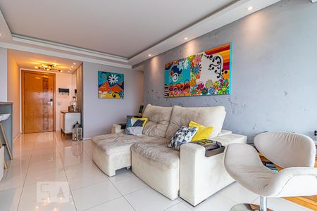 Apartamento à venda com 81m², 2 quartos e 1 vaga Apartamento à venda com 81m², 2 quartos e 1 vagaSala