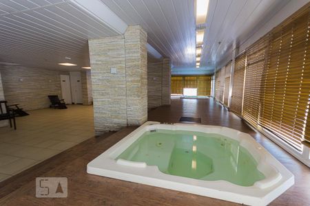 Apartamento à venda com 81m², 2 quartos e 1 vaga Apartamento à venda com 81m², 2 quartos e 1 vagaHidro e Spa
