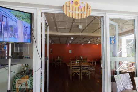 Apartamento à venda com 81m², 2 quartos e 1 vaga Apartamento à venda com 81m², 2 quartos e 1 vagaRestaurante