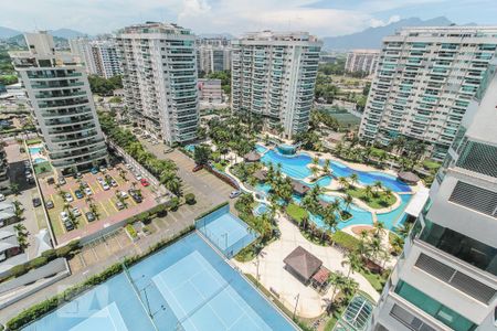 Apartamento à venda com 81m², 2 quartos e 1 vaga Apartamento à venda com 81m², 2 quartos e 1 vagaÁrea comum