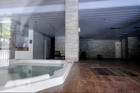 Apartamento à venda com 81m², 2 quartos e 1 vaga Apartamento à venda com 81m², 2 quartos e 1 vagaHidro e Spa
