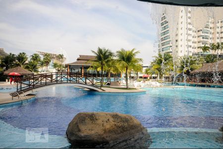 Apartamento à venda com 81m², 2 quartos e 1 vaga Apartamento à venda com 81m², 2 quartos e 1 vagaÁrea comum - Piscina